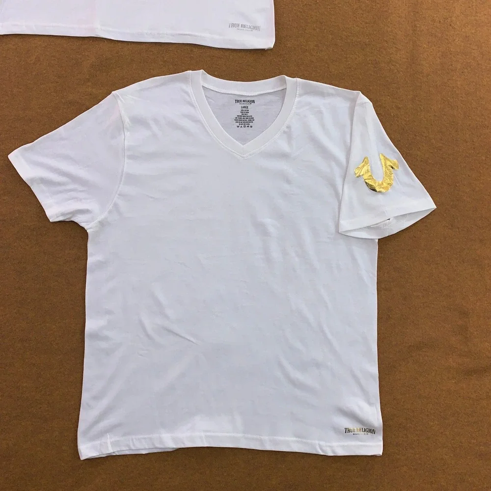 True Religion Mens Large White Gold Silver Foil Logo V-Neck T-Shirt 2 Pack